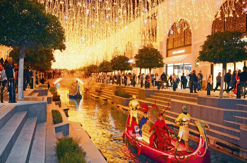 Side: Land of Legends Bus Transfers and Boat Parade - What You Get for Your Money