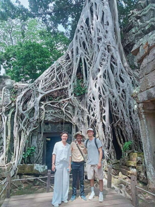 Siem Reap: 1-Day Angkor Tour with French-Speaking Guide - FAQ
