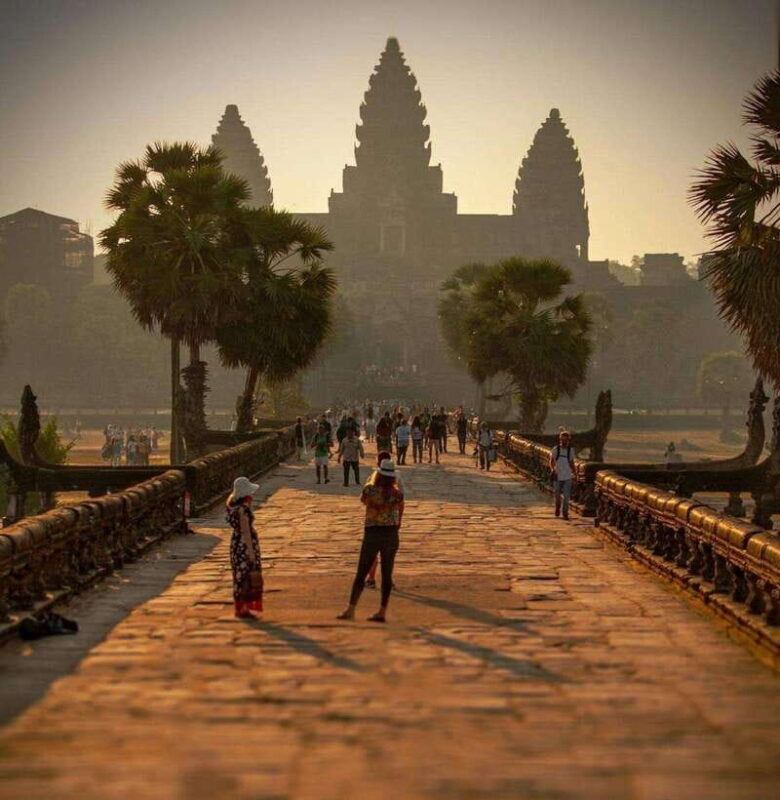 Siem Reap: 1-Day Angkor Wat Group Tour with Spanish Guide - Who Would Love This Tour
