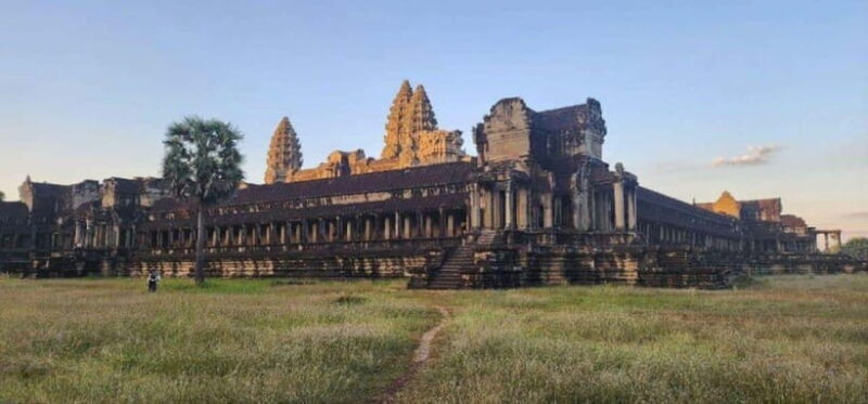 Siem Reap: 1-Day Angkor Wat Tour in Portuguese - What Real Travelers Say