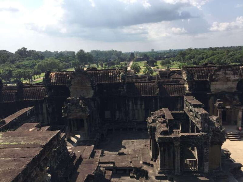 Siem Reap: Angkor Wat Half-Day Trip with Local Guide - Practical Details