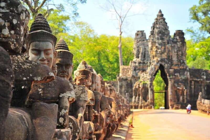 Siem Reap: Angkor Wat Private Tour by Tuk-Tuk - An In-Depth Look at the Angkor Wat Private Tuk-Tuk Tour