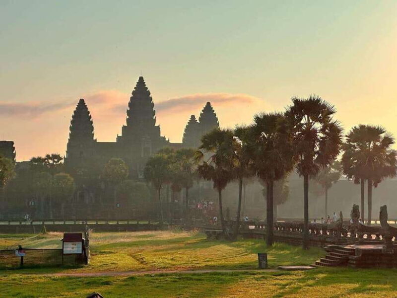 Siem Reap: Angkor Wat Sunrise Small-Group Day Tour - An In-Depth Look at the Tour