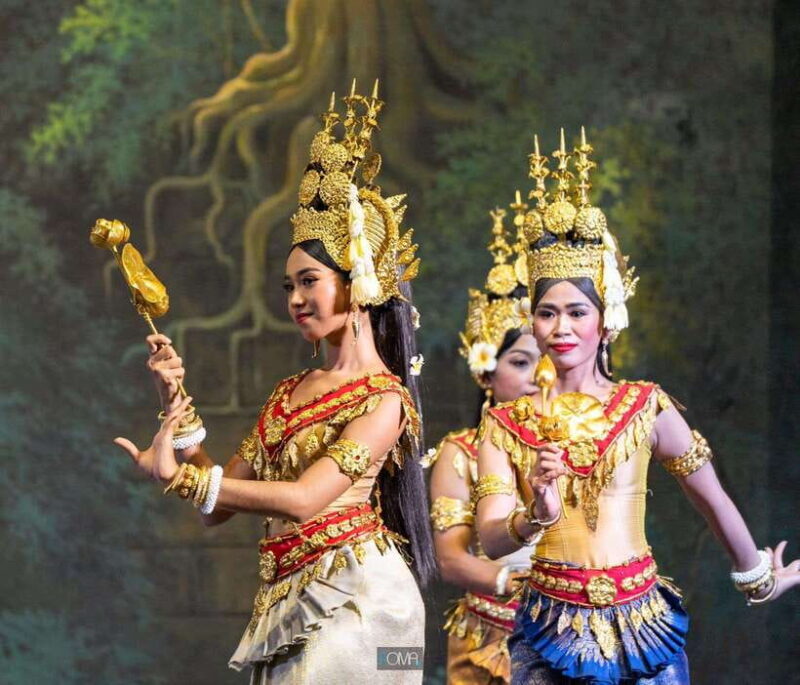 Siem Reap: Apsara Dance Show with Buffet Dinner & Tuk-Tuk... - Key Points