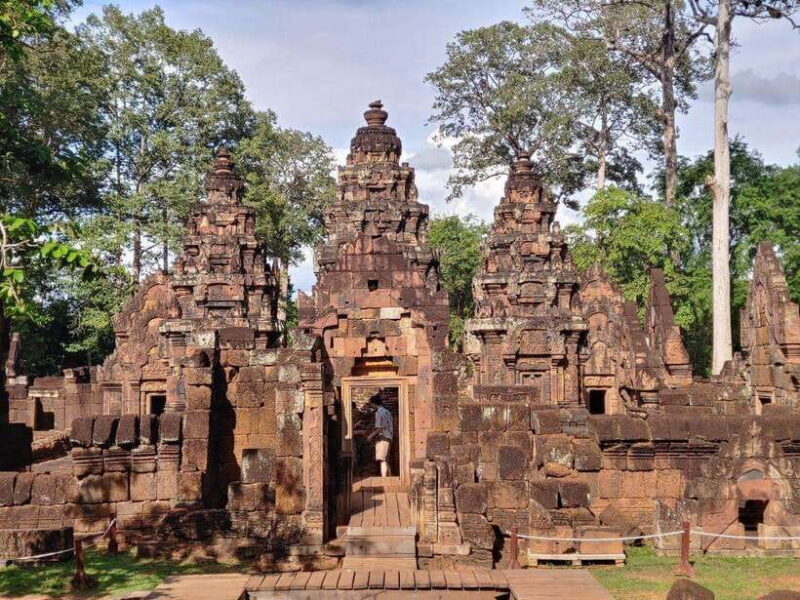 Siem Reap: Banteay Srei, Beng Mealea, and Rolous Group Tour - An In-Depth Look at the Temple Tour Experience