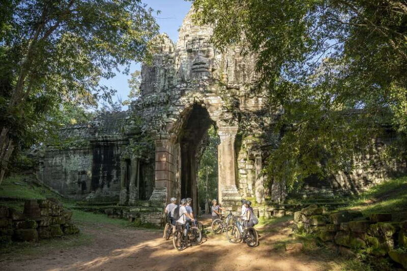 Siem Reap: Bike the Angkor Temples Guided Tour with Lunch - Discovering Angkor by Bike: An In-Depth Look at the Siem Reap Temples Tour