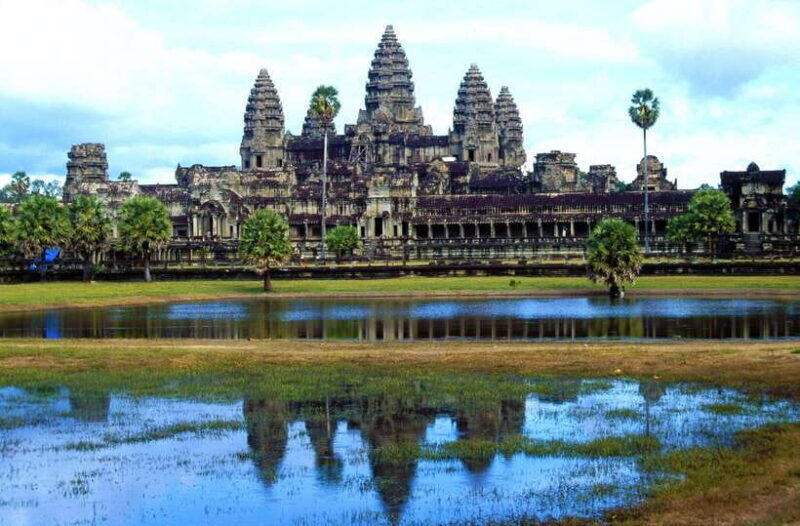 Siem Reap: Bike the Angkor Temples Guided Tour with Lunch - Final Thoughts: Who Should Consider This Tour?