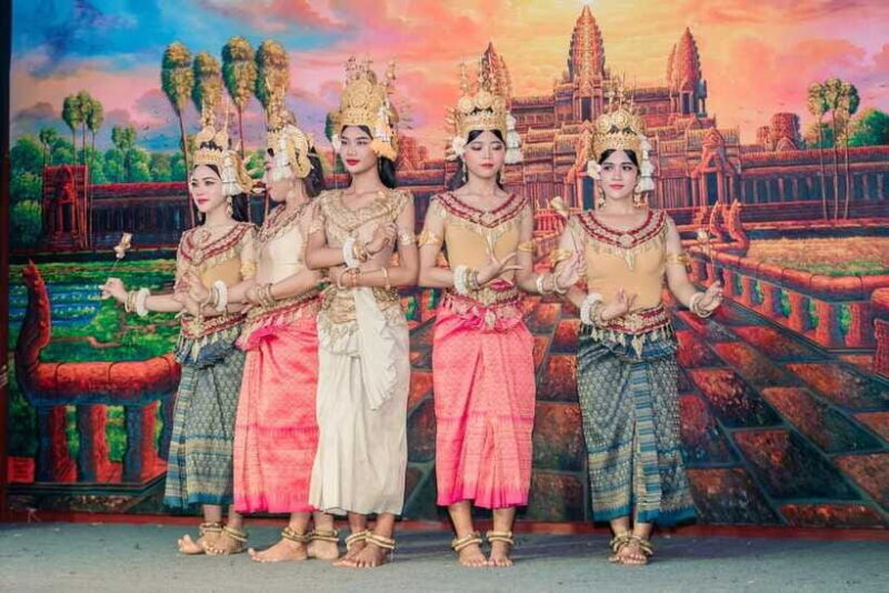 Siem Reap: Dinner and Traditional Show with Hotel Transfer - Who Will Love This Tour?