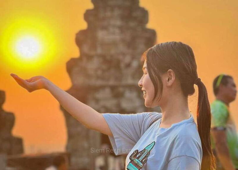 Siem Reap: Full-Day Angkor Wat Guided Tour with Sunset - The Sum Up