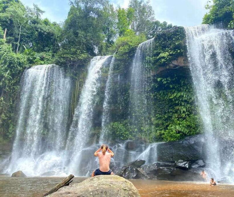 Siem Reap: Kulen Waterfall & 1000 Lingas Day Tour with Lunch - Waterfalls and a Refreshing Dip