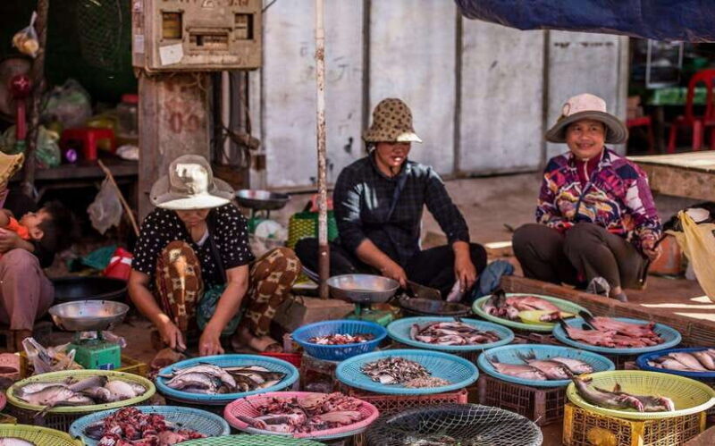 Siem Reap: Night Market Street Food Tour with Dinner - FAQs