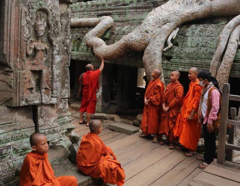 Siem Reap: Personalized Angkor Wat Sunrise Tour by Tuk-Tuk - First Impressions and Overall Experience