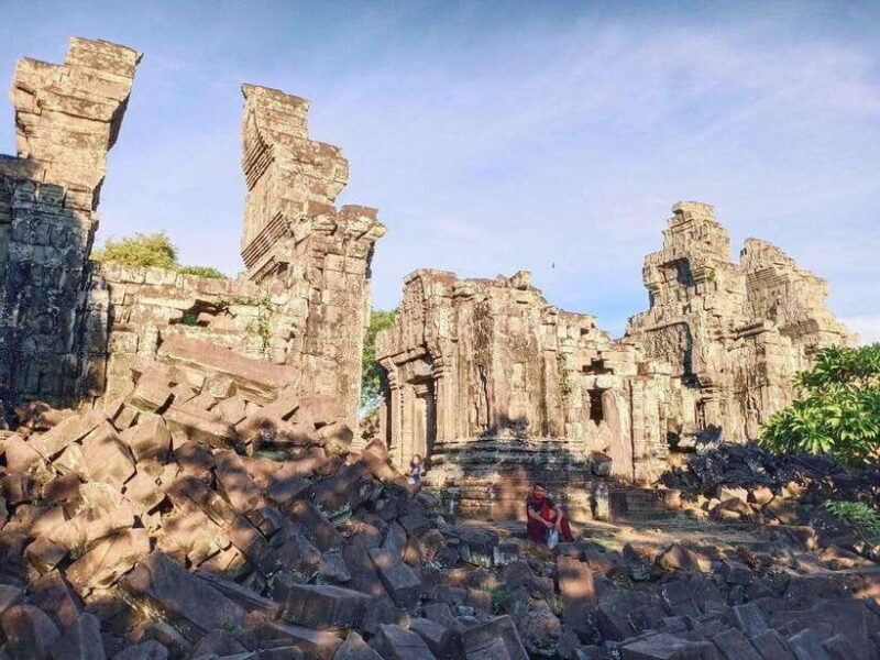 Siem Reap: Phnom Bok Mountain and Grand Circle Temples Tour - Key Points