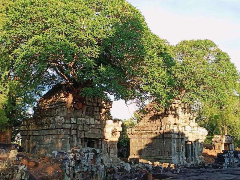Siem Reap: Phnom Bok Mountain and Grand Circle Temples Tour - Who Should Consider This Tour?