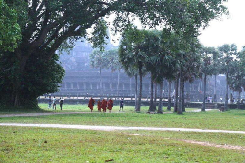 Siem Reap: Private Taxi to Angkor Wat and Small Circuit - The Sum Up