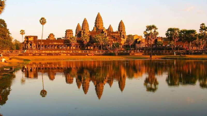 SiemReap: Private Angkor Wat Tour in English or German guide - A Closer Look at What Makes This Tour Stand Out