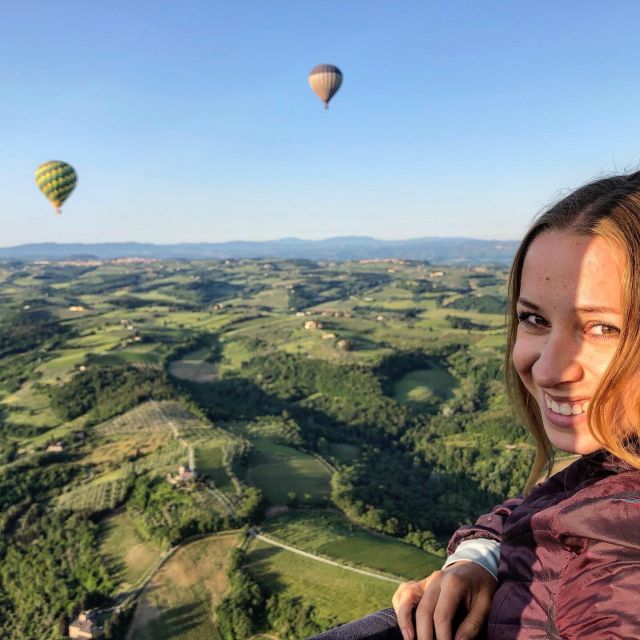 Siena: Balloon Flight Over Tuscany With a Glass of Wine - Toasting the Skies With Prosecco