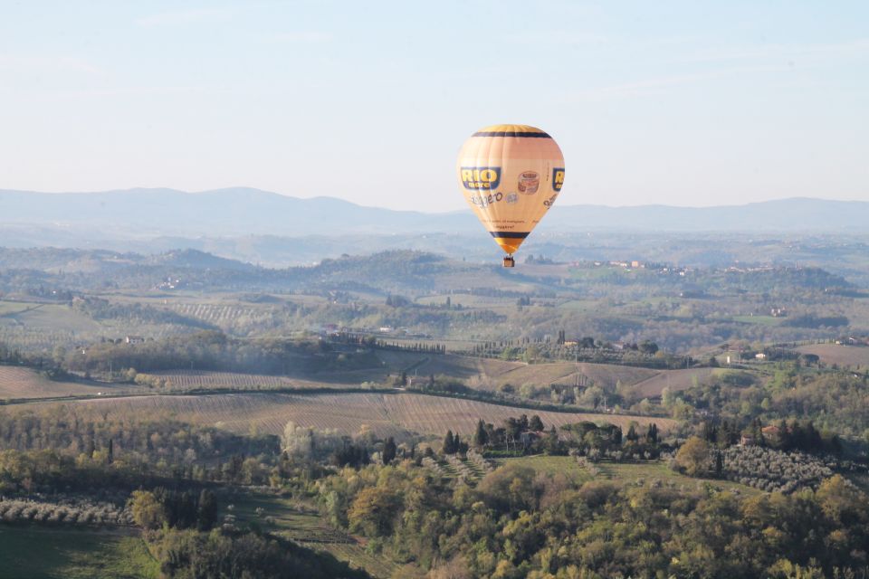 Siena: Balloon Flight Over Tuscany With a Glass of Wine - Flexible Booking and Cancellation Policy