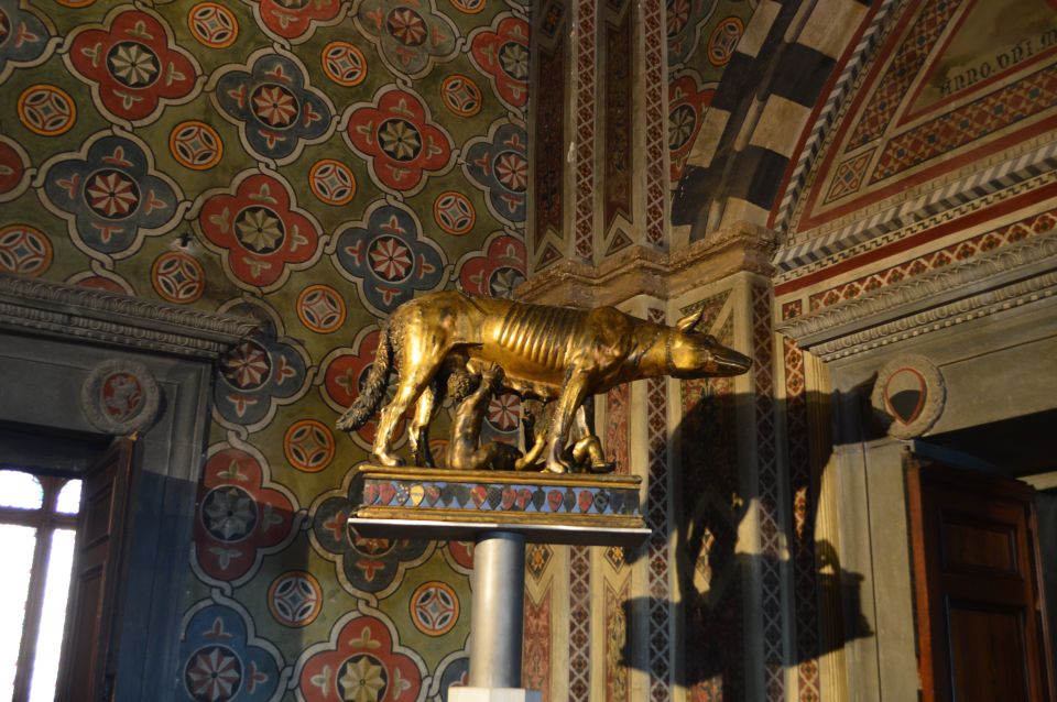 Siena: Civic Museum Private Tour - Meeting Point