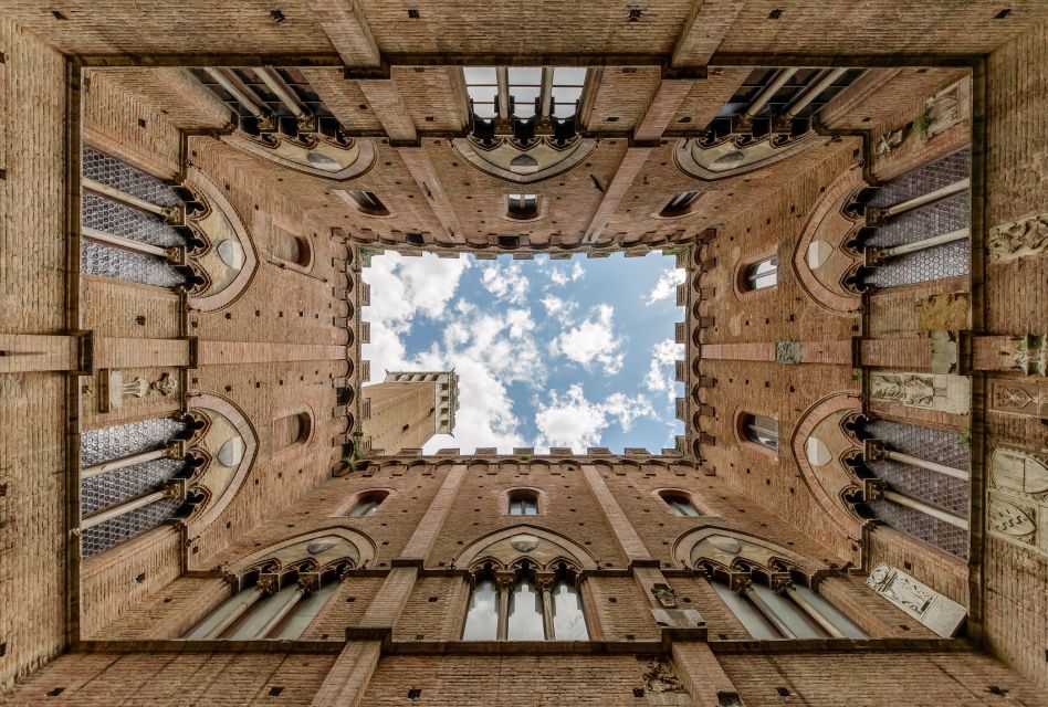 Siena: Escape Tour - Self-Guided Citygame - Engaging Storyline