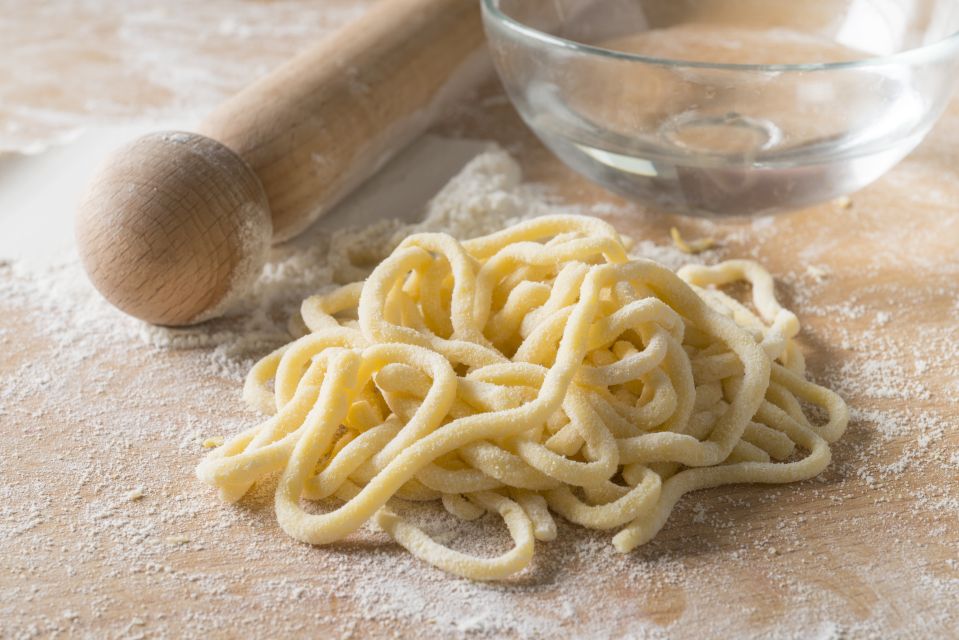 Siena: Pasta and Tiramisu Class at a Locals Home - Highlights