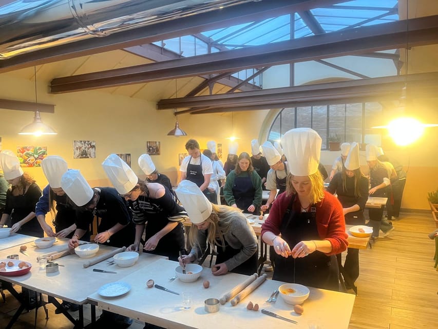 Siena: Pasta and Tiramisu Cooking Class With Wine - The Cooking Class Experience