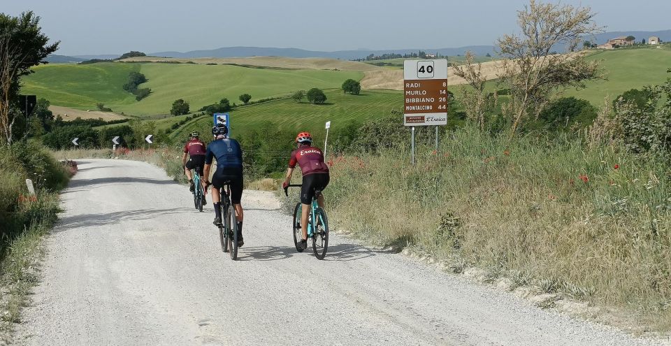 Siena: Pedaling E-Bikes to the Siena Countryside - Quaint Village of Pievasciata