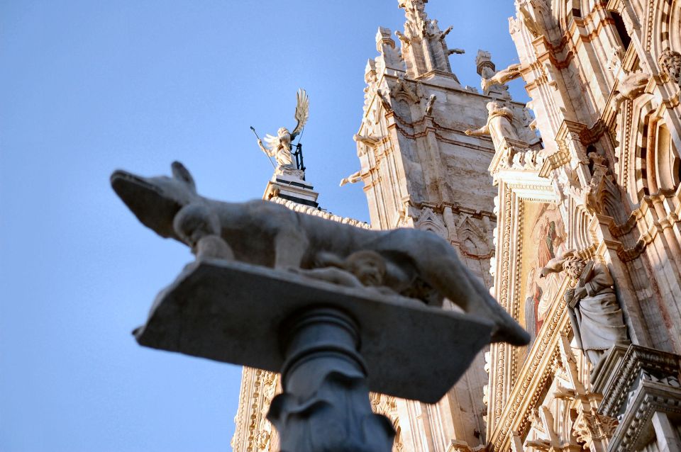 Siena: Private Tour of the Treasure Chest of Tuscany - Guided Walking Tour Highlights