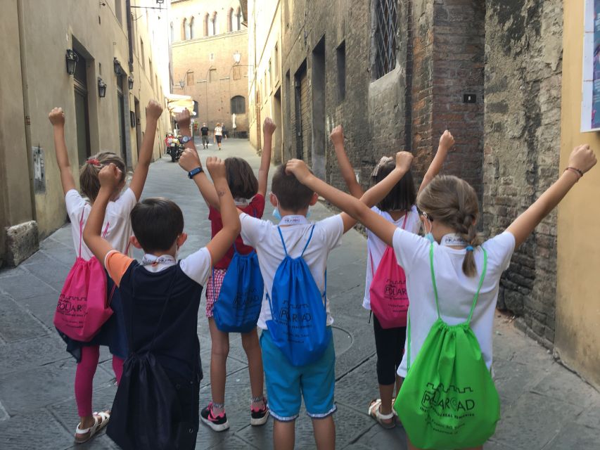 Siena: The 17 Fantastic Animals Self-guided Walking Tour - Exploring Sienas Districts