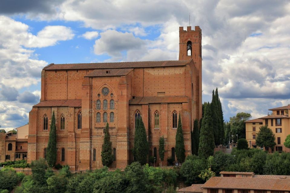 Siena'S Romantic Tales: Love Stories at Piazza Del Campo - Highlights of the Tour