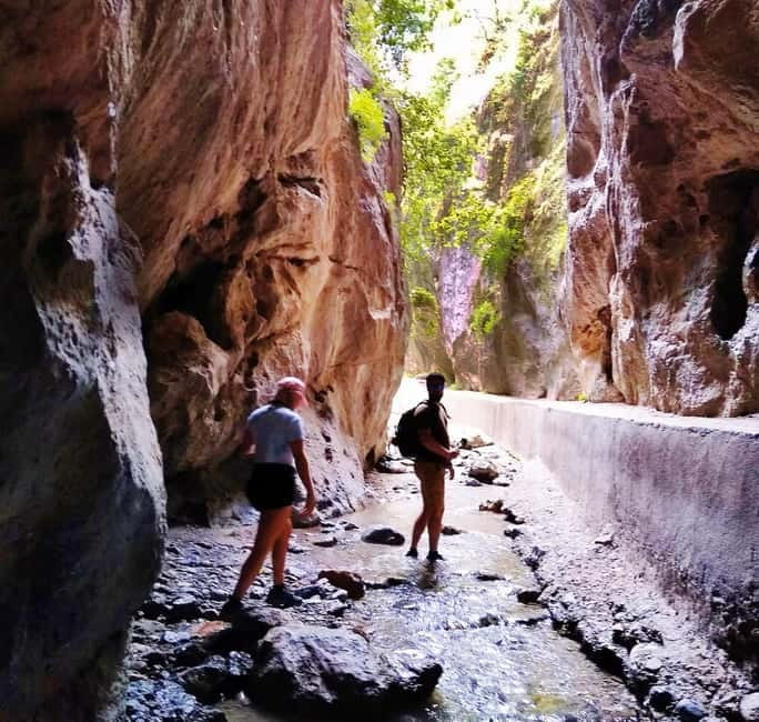 Sierra Nevada Canyon Hike with Pup Guide - What to Expect on the Sierra Nevada Canyon Hike