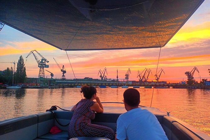 Sightseeing Cruise Around the Old Town of Gdansk - Scenic Views and Landmarks