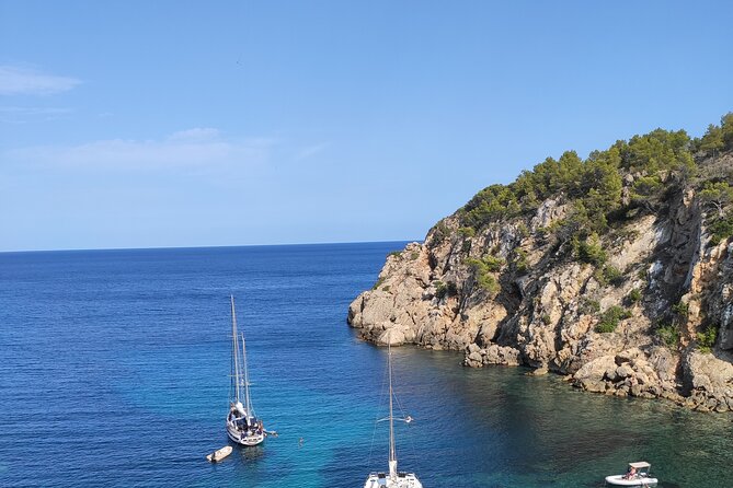 Sightseeing Day Tour Along the East and North Coasts of Ibiza! - Meeting and Pickup Details