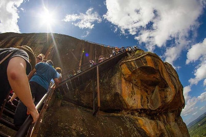 Sigiriya and Dambulla Tour (All Inclusive) - Meeting and Pickup Details