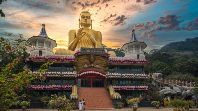 Sigiriya: Dambulla Cave Temple Day Tour From Pasikudah - About Pasikudah
