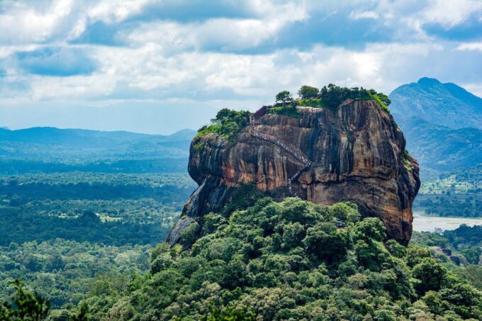 Sigiriya & Dambulla: With Jeep Safari Tour From Trincomalee - Discovering Dambulla Cave Temple