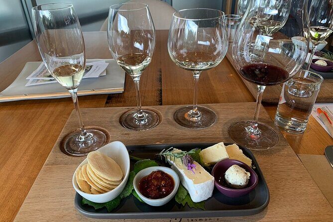 Signature Saturday Wine Tour - Key Points