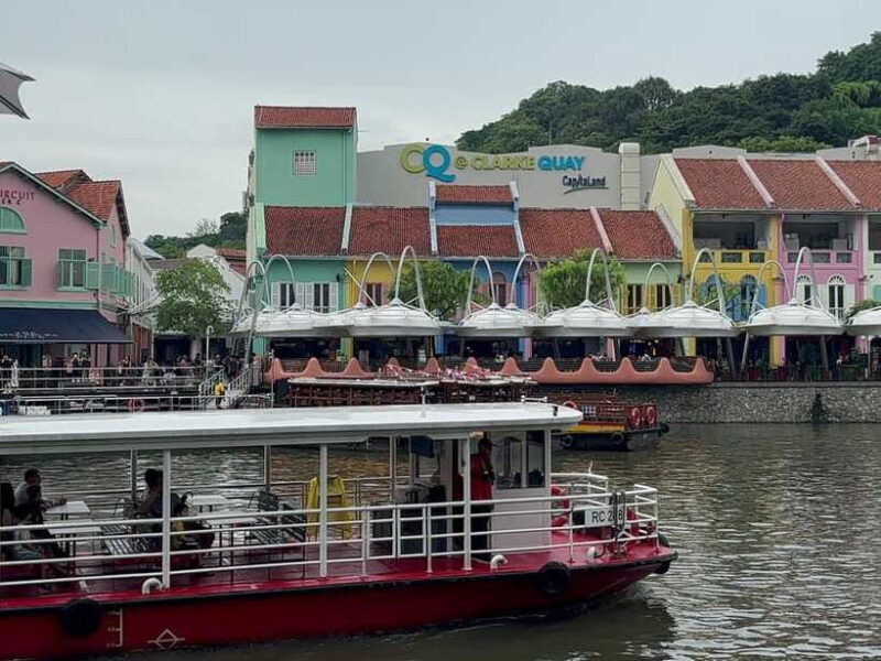 Signature Urban Night Tour: Sunset Street Food in Singapore - Exploring Iconic Singapore Landmarks