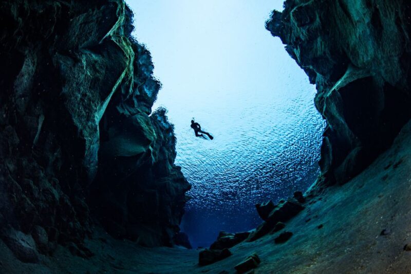 Silfra: Snorkeling Tour Between Tectonic Plates - FAQs