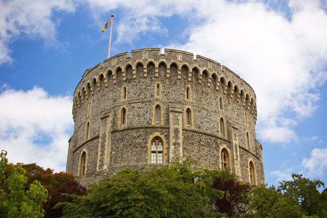 Simply Windsor Castle Tour From London With Transportation and Audio Guides - Accessibility and Closure Dates