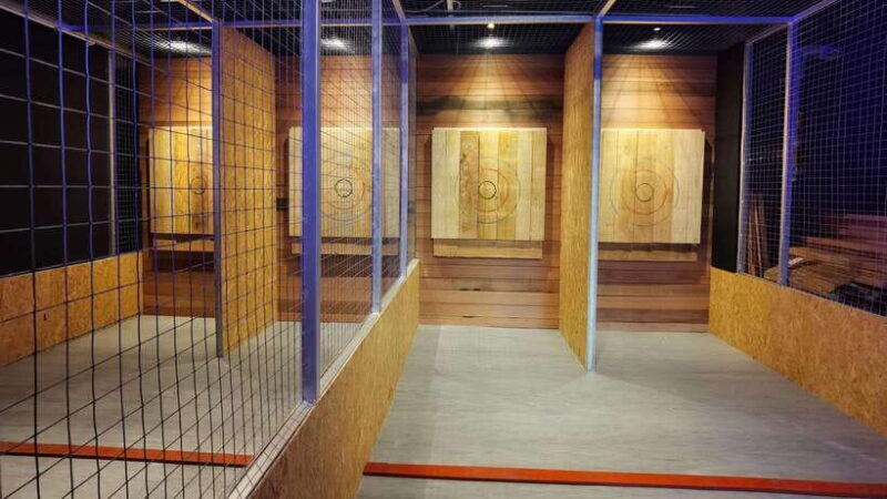 Singapore: Axe Factor (Axe Throwing Experience) - Is it Worth the Price?