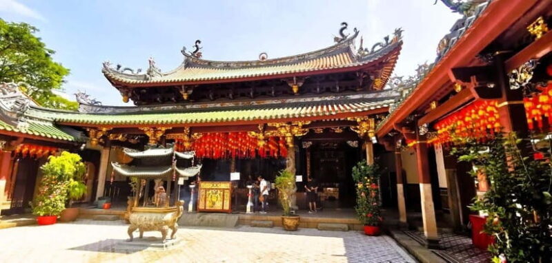 Singapore: Chinatown Historic Walking Tour with Lunch - The Sum Up