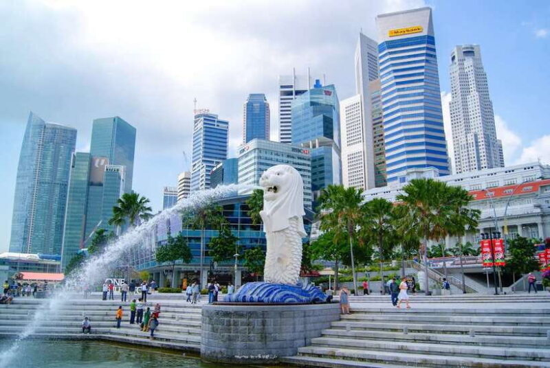 Singapore: City Highlights Walking Tour & Singapore River - Key Points