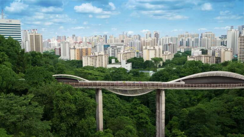 Singapore: Faber Peak Guided Walking Tour with Breakfast - Exploring the Natural Side of Singapore