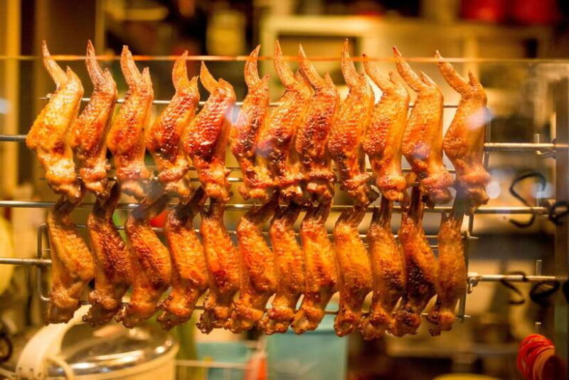 Singapore: Foodie Experience Guided Tour with 5 Tastings - A Deep Dive into the Food and Culture