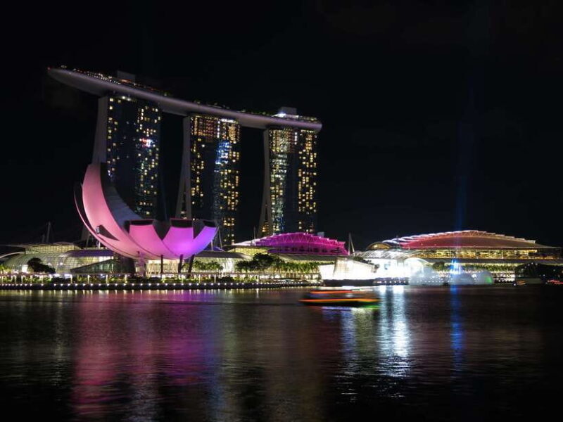 Singapore: Private Welcome City Tour - Authentic Experiences and Practical Tips  