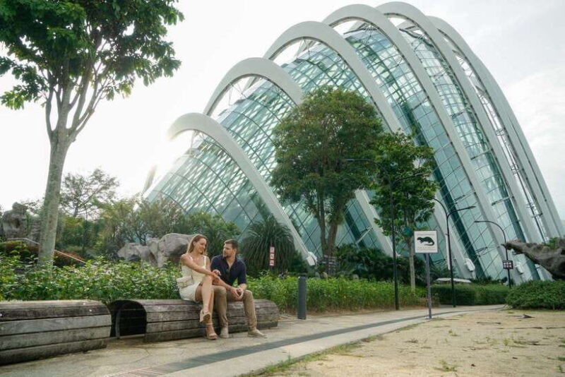 Singapore: Professional photoshoot at Gardens by the Bay - Who Should Consider This Photoshoot?