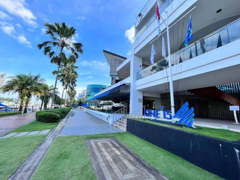 Singapore: Southern Island Cruise & Dining at Clubhouse - Who Would Enjoy This Tour?