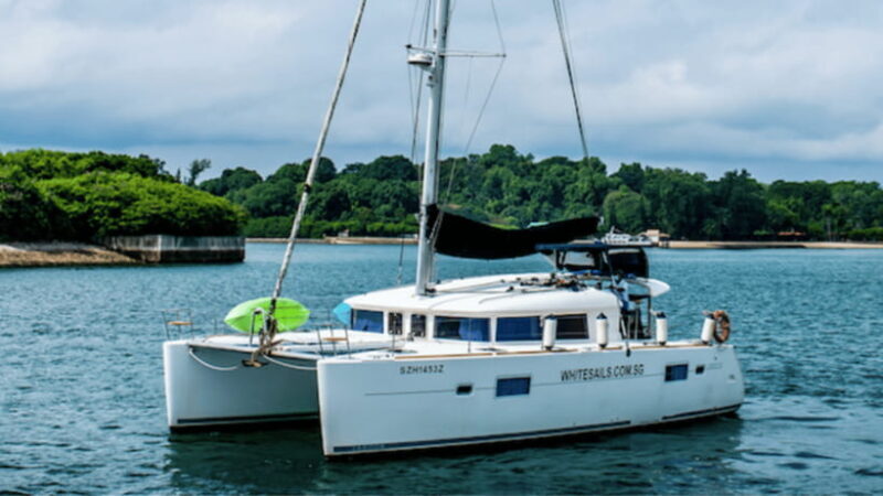 Singapore Yacht Charter onboard SunRise - Who Should Consider This Yacht Charter?