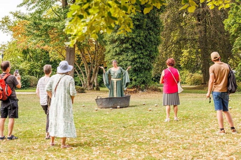 Singing: Historical city tour with Duchess Hadwig of Swabia - The Value and Overall Impression